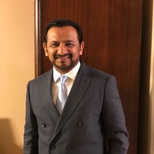 Meet your Posher, Minhas